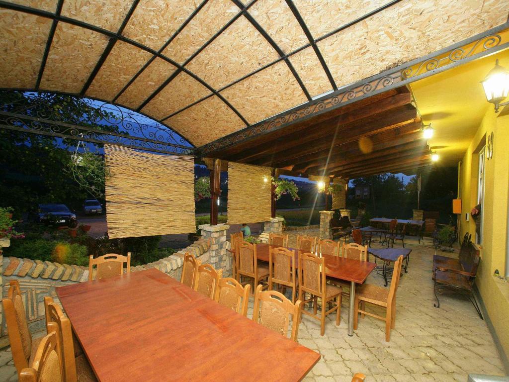 Villa Belilo 69 Sremski Karlovci Buitenkant foto